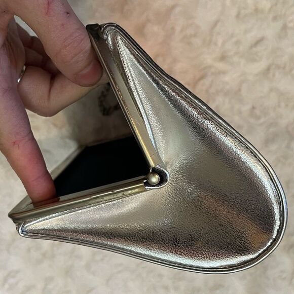 Vintage 1960s Silver Leather Clutch Convertible Handbag - Picture 6 of 8